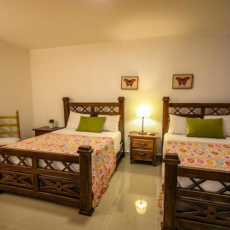 Deluxe Suites Guacamayos - Eco-Lodge & Swimming Pool Bonao Екстер'єр фото