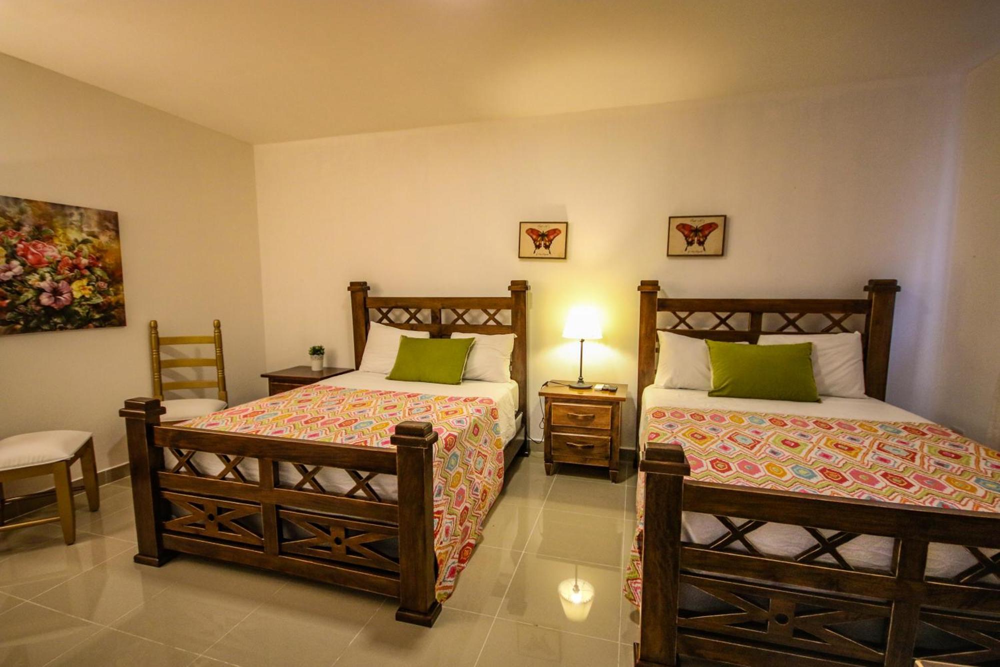 Deluxe Suites Guacamayos - Eco-Lodge & Swimming Pool Bonao Екстер'єр фото