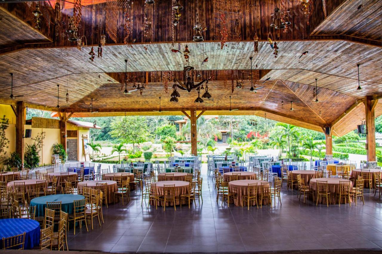Deluxe Suites Guacamayos - Eco-Lodge & Swimming Pool Bonao Екстер'єр фото