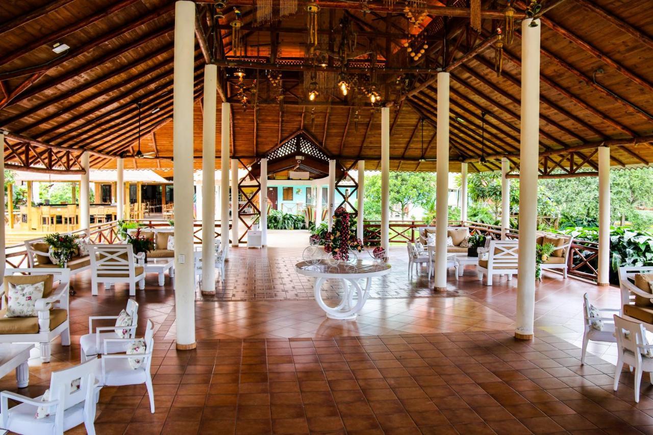 Deluxe Suites Guacamayos - Eco-Lodge & Swimming Pool Bonao Екстер'єр фото