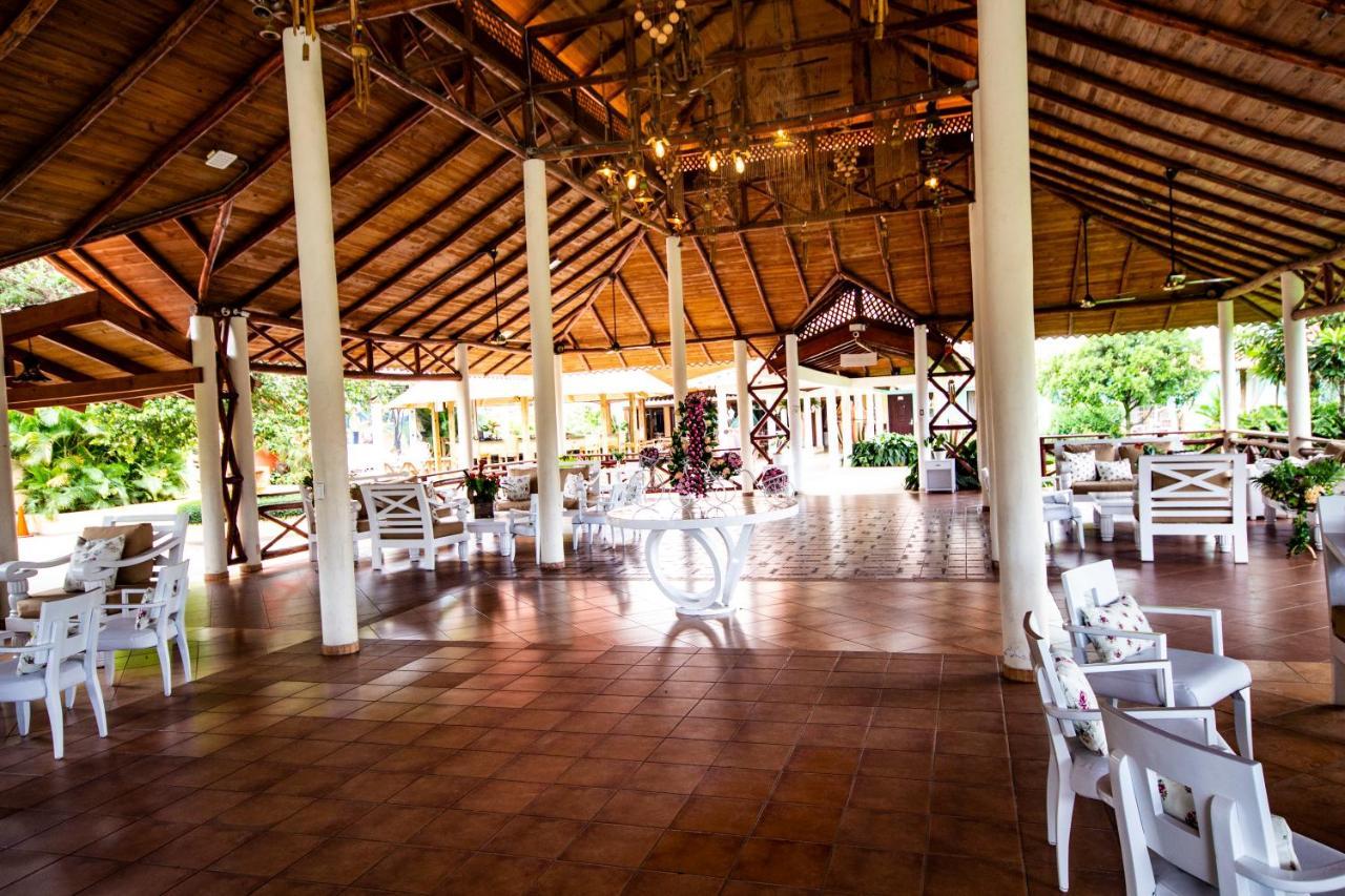 Deluxe Suites Guacamayos - Eco-Lodge & Swimming Pool Bonao Екстер'єр фото